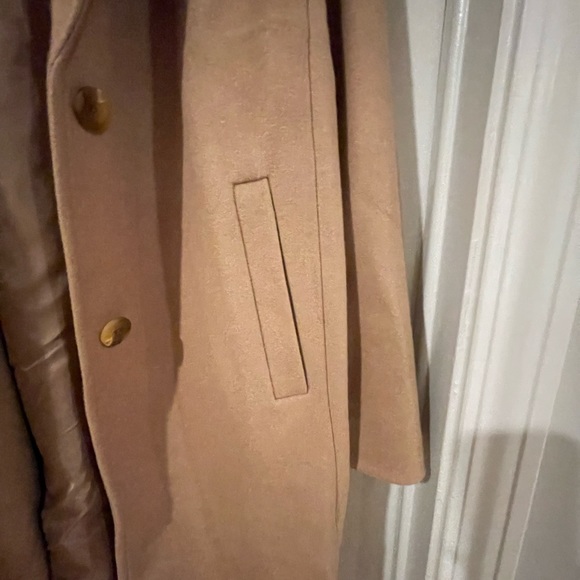 Brand New Beautiful Camel Long Topcoat - Picture 7 of 15